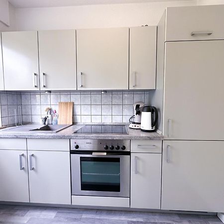 באד אויינהאוזן Stilvolles, Frisch Renoviertes 2Zi Apartment Mit Kueche Und Balkon In Kliniknaehe מראה חיצוני תמונה